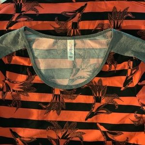 Lularoe classic tee